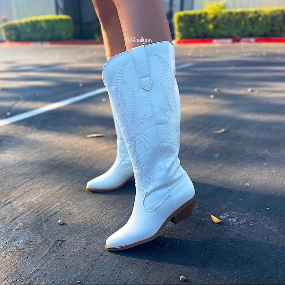 White embroidered cowgirl boots